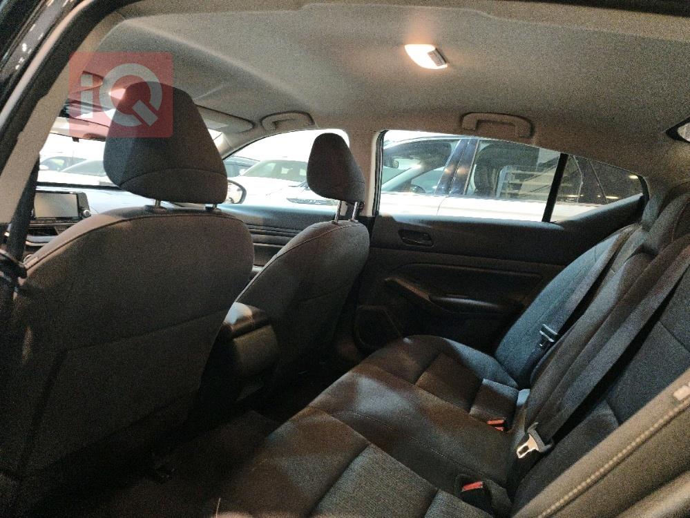 نيسان ألتيما